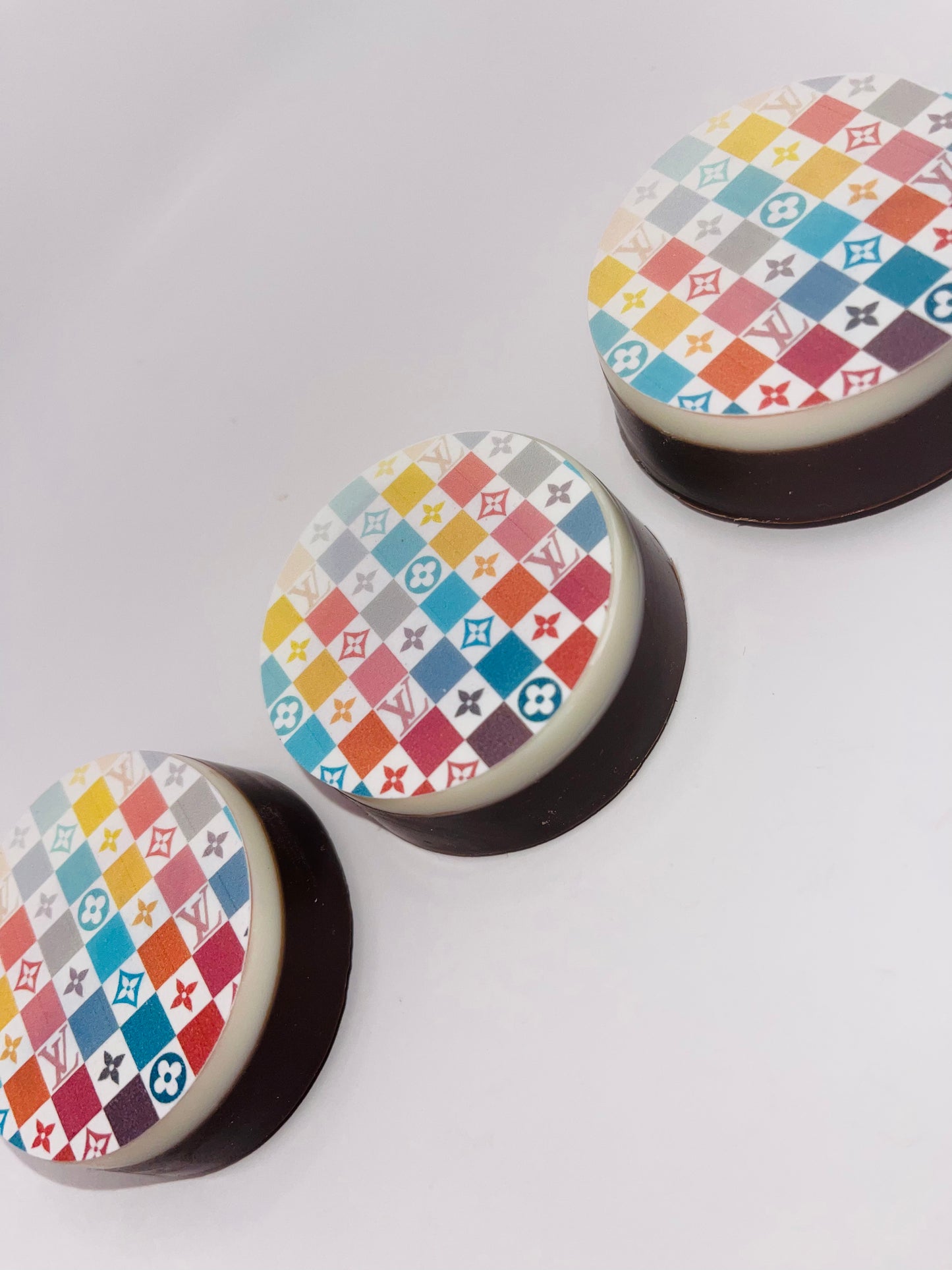 Checkered LV Edible Images, Edible Treat Toppers